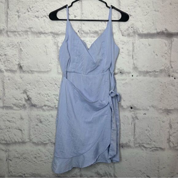 |EUC| LULUS Chambray Mini Wrap Dress - Picture 1 of 6